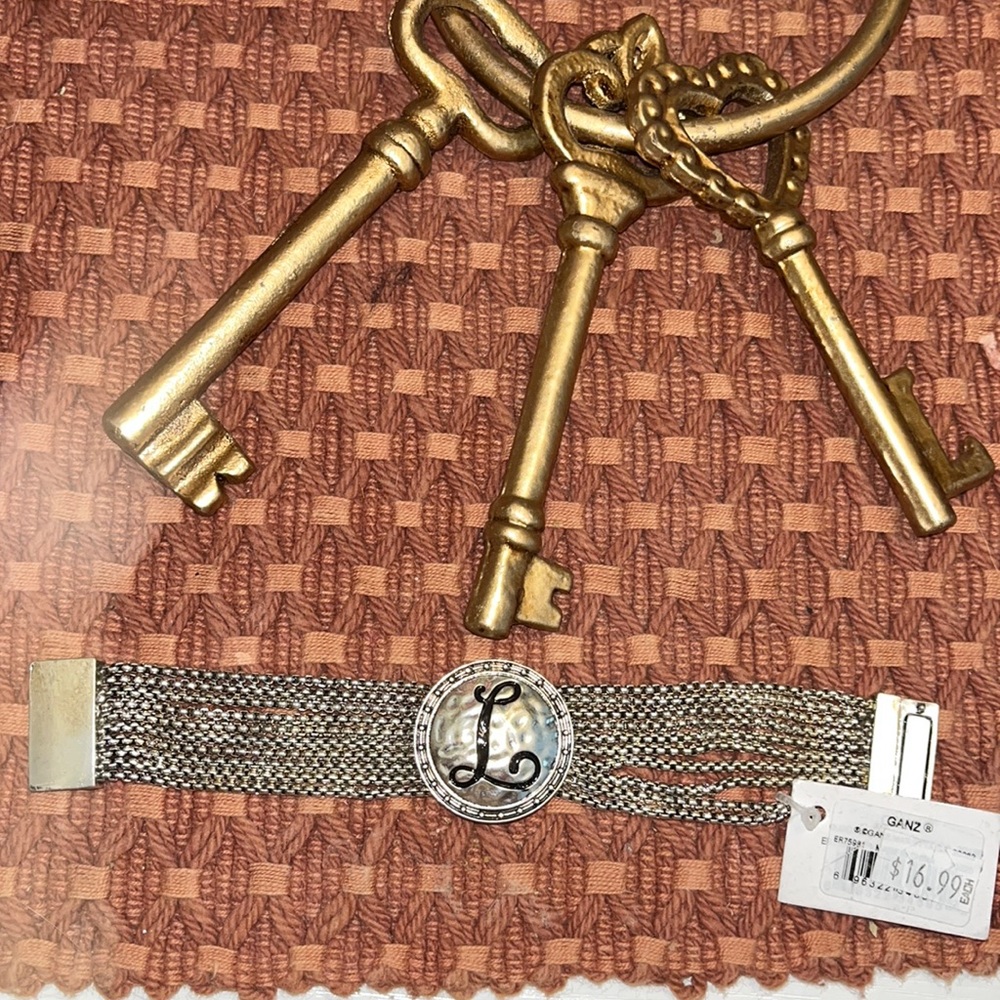 Monogram L Bracelet Cute Summer Vibe